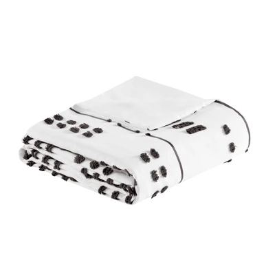 Intelligent Design Milani Clip Jacquard Duvet Cover Set Black/White 6 Intelligent Design Milani Clip Jacquard Duvet Cover Set Black/White - Image 6
