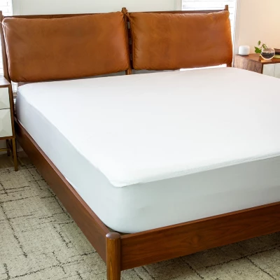 Flash Furniture Capri Comfortable Sleep Premium Fitted 100% Waterproof-Hypoallergenic Vinyl Free Mattress Protector - Breathable Fabric Surface, Queen 1 Flash Furniture Capri Comfortable Sleep Premium Fitted 100% Waterproof-Hypoallergenic Vinyl Free Mattress Protector - Breathable Fabric Surface, Queen