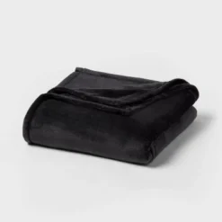 Recycled Polyester Throw Blanket - Room Essentials™ -Home Decoration Store GUEST 5c00f41d 4188 44f0 8f68 d5b2c4f63e9b