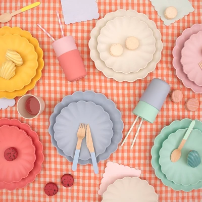 Meri-Meri Meri Meri Small Multicolor Reusable Bamboo Plates (Pack Of 6) 1 Meri-Meri Meri Meri Small Multicolor Reusable Bamboo Plates (Pack Of 6)