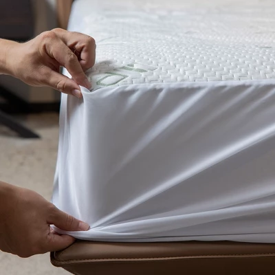 Cheer Collection Rayon From Bamboo Waterproof Mattress Protector 4 Cheer Collection Rayon From Bamboo Waterproof Mattress Protector - Image 4