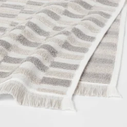 Checkerboard Towel Gray/White - Threshold™ -Home Decoration Store GUEST f78af8d2 97f3 4a95 b671 49a5d0fa1c3e